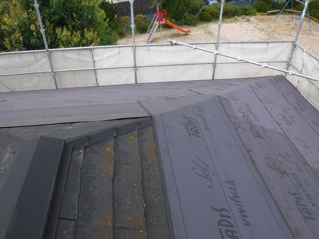 防水シートを施工した屋根